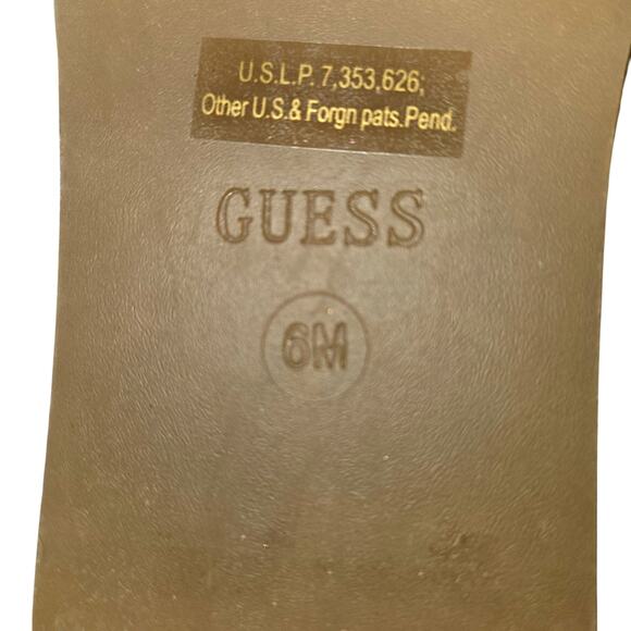 GUESS 6 M Women's Brown Faux Leather Sandal Shoe Flat Medium Width - Picture 3 of 7